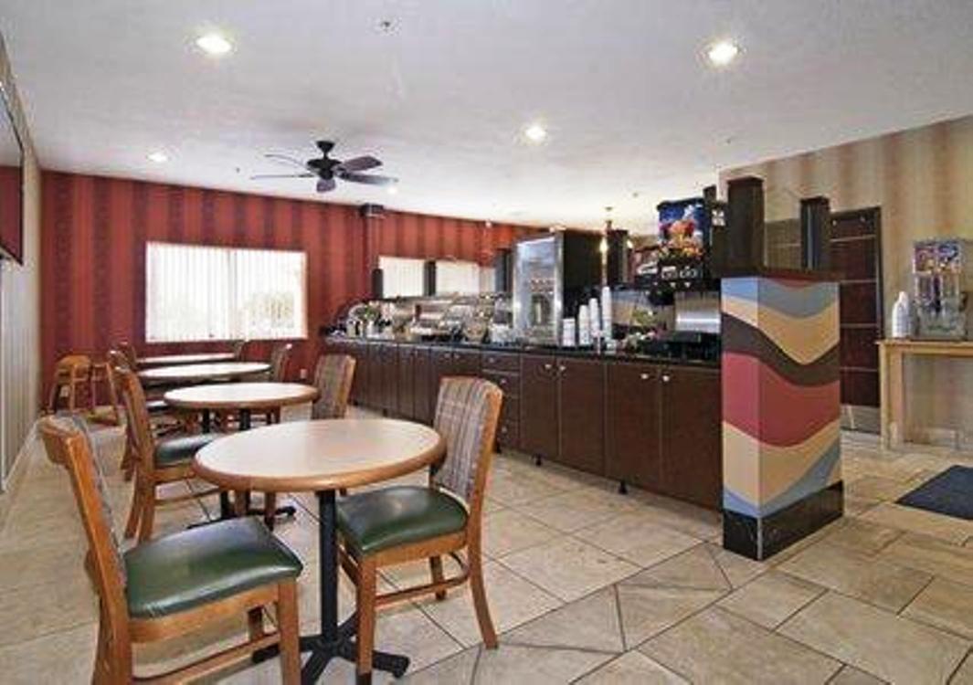 Quality Inn & Suites Mankato Exterior photo